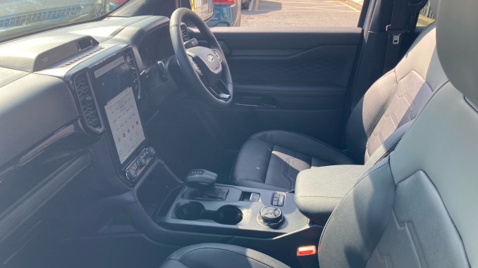 Ford Ranger Petrol Pick Up D/Cab Limited 2.3 EcoBoost PHEV 281 Auto - Image 13